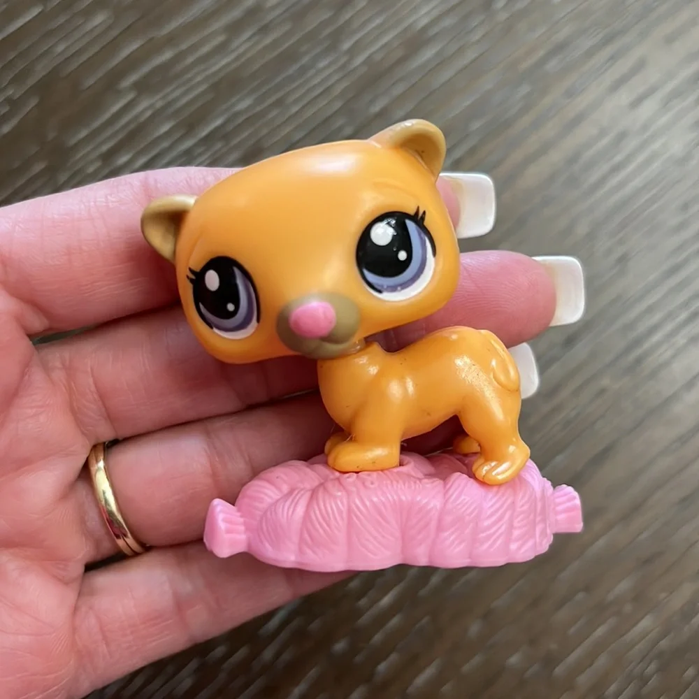 Littlest Pet Shop McDonalds 2010 Hasbro orange ferret figurine